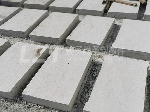 LZT預制蓋板-3 青島預制構件廠(chǎng),青島混凝土預制蓋板,青島預制圍擋基礎,青島混凝土預制空心板,青島水泥隔離墩,青島水泥過(guò)梁