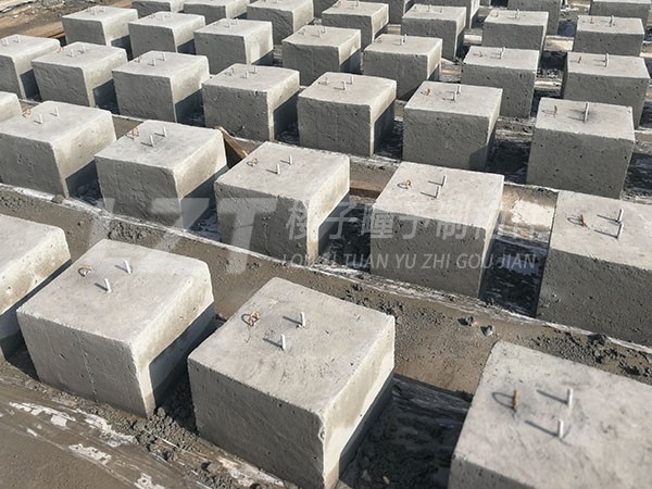 LZT光伏墩-4 青島預制構件廠(chǎng),青島混凝土預制蓋板,青島預制圍擋基礎,青島混凝土預制空心板,青島水泥隔離墩,青島水泥過(guò)梁